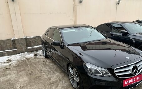 Mercedes-Benz E-Класс, 2013 год, 1 650 000 рублей, 7 фотография