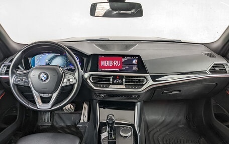 BMW 3 серия, 2021 год, 3 650 000 рублей, 15 фотография