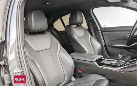 BMW 3 серия, 2021 год, 3 650 000 рублей, 24 фотография