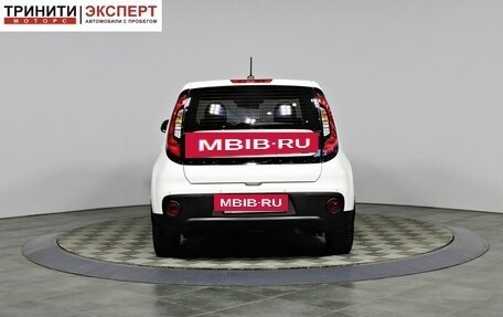 KIA Soul II рестайлинг, 2019 год, 1 557 000 рублей, 7 фотография