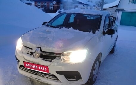 Renault Logan II, 2018 год, 400 000 рублей, 1 фотография