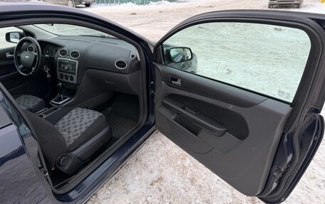 Ford Focus II рестайлинг, 2006 год, 300 000 рублей, 21 фотография