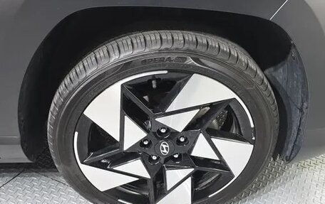 Hyundai Kona, 2023 год, 2 300 000 рублей, 8 фотография