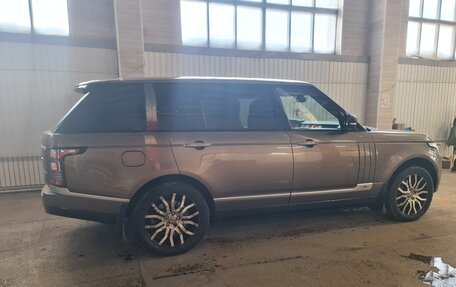 Land Rover Range Rover IV рестайлинг, 2014 год, 3 900 000 рублей, 4 фотография