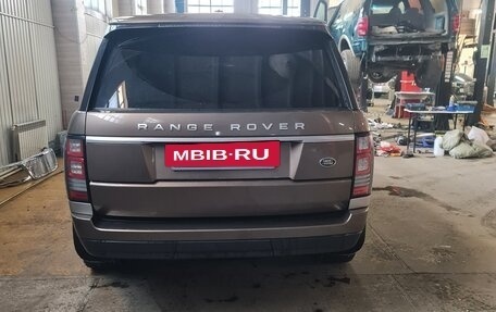Land Rover Range Rover IV рестайлинг, 2014 год, 3 900 000 рублей, 2 фотография