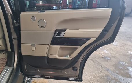 Land Rover Range Rover IV рестайлинг, 2014 год, 3 900 000 рублей, 17 фотография