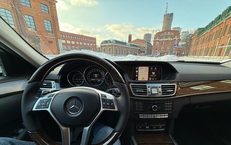 Mercedes-Benz E-Класс, 2014 год, 2 500 000 рублей, 2 фотография