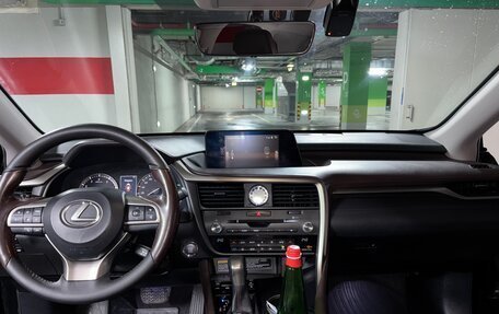 Lexus RX IV рестайлинг, 2017 год, 3 850 000 рублей, 8 фотография