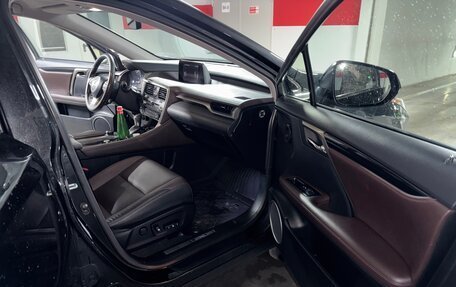 Lexus RX IV рестайлинг, 2017 год, 3 850 000 рублей, 12 фотография