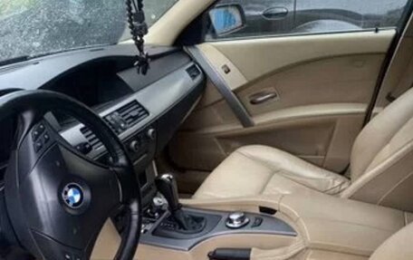 BMW 5 серия, 2005 год, 900 000 рублей, 2 фотография