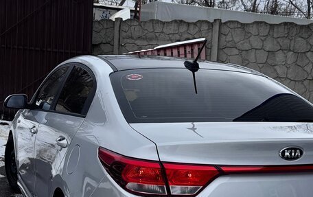 KIA Rio IV, 2018 год, 1 000 000 рублей, 1 фотография