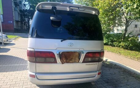 Toyota Touring HiAce I, 2002 год, 700 000 рублей, 6 фотография