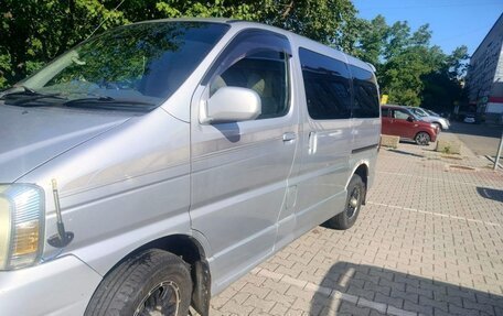 Toyota Touring HiAce I, 2002 год, 700 000 рублей, 11 фотография