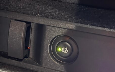 BMW 3 серия, 2019 год, 3 990 000 рублей, 24 фотография