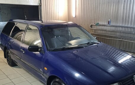 Volkswagen Passat B4, 1996 год, 289 000 рублей, 2 фотография