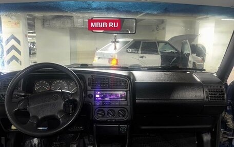 Volkswagen Passat B4, 1996 год, 289 000 рублей, 21 фотография