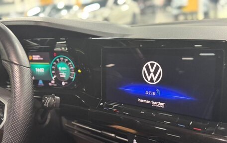 Volkswagen Golf VIII, 2022 год, 2 050 000 рублей, 8 фотография