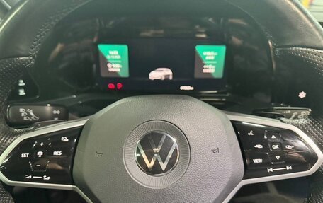 Volkswagen Golf VIII, 2022 год, 2 050 000 рублей, 7 фотография