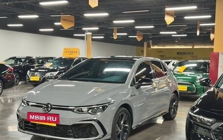 Volkswagen Golf VIII, 2022 год, 2 050 000 рублей, 3 фотография