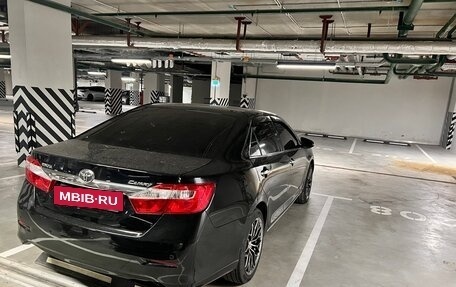Toyota Camry, 2014 год, 2 100 000 рублей, 9 фотография