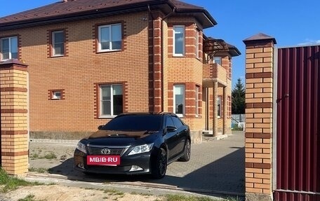 Toyota Camry, 2014 год, 2 100 000 рублей, 3 фотография