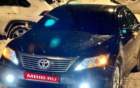 Toyota Camry, 2014 год, 2 100 000 рублей, 5 фотография