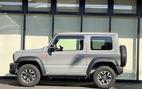 Suzuki Jimny, 2022 год, 1 950 000 рублей, 6 фотография