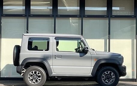 Suzuki Jimny, 2022 год, 1 950 000 рублей, 7 фотография