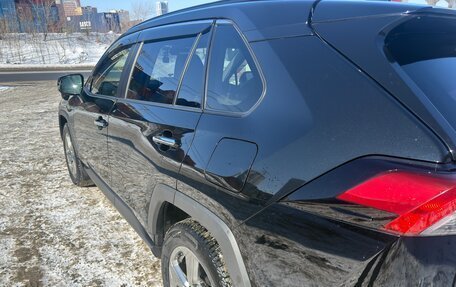 Toyota RAV4, 2019 год, 3 350 000 рублей, 8 фотография