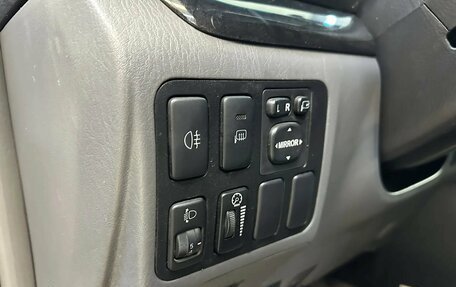 Toyota Land Cruiser Prado 120 рестайлинг, 2008 год, 2 500 000 рублей, 11 фотография