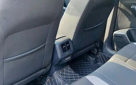 Volkswagen T-Roc I, 2022 год, 1 600 010 рублей, 10 фотография