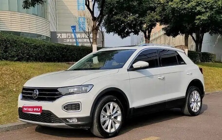 Volkswagen T-Roc I, 2022 год, 1 600 010 рублей, 1 фотография