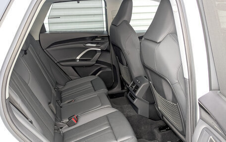 Audi Q5, 2025 год, 8 500 000 рублей, 12 фотография