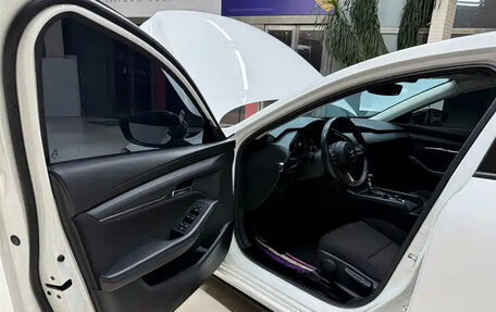 Mazda 3, 2022 год, 1 936 000 рублей, 9 фотография