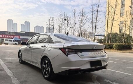 Hyundai Elantra, 2021 год, 1 280 000 рублей, 4 фотография