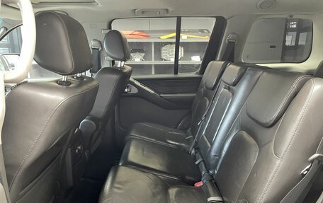 Nissan Pathfinder, 2007 год, 1 027 000 рублей, 10 фотография