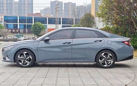 Hyundai Elantra, 2022 год, 1 356 000 рублей, 8 фотография