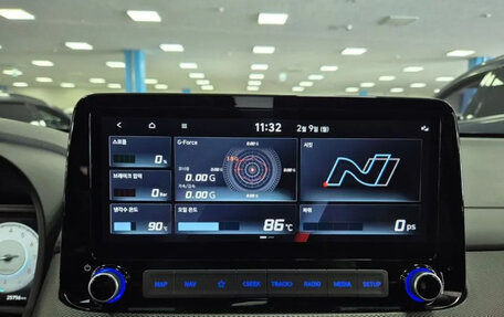 Hyundai Kona I, 2022 год, 2 150 000 рублей, 11 фотография