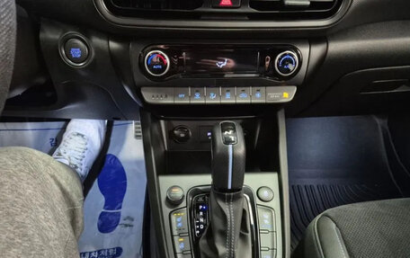 Hyundai Kona I, 2022 год, 2 150 000 рублей, 10 фотография