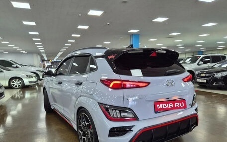 Hyundai Kona I, 2022 год, 2 150 000 рублей, 4 фотография