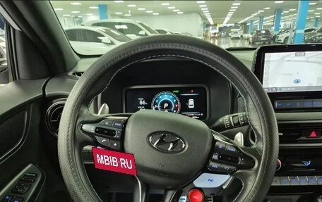Hyundai Kona I, 2022 год, 2 150 000 рублей, 14 фотография