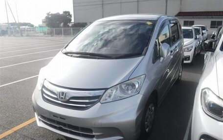 Honda Freed I, 2012 год, 1 100 000 рублей, 8 фотография