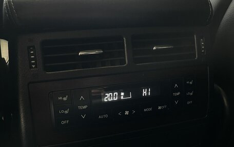 Toyota Land Cruiser 200, 2018 год, 7 200 000 рублей, 24 фотография