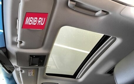 Toyota Land Cruiser 200, 2018 год, 7 200 000 рублей, 21 фотография