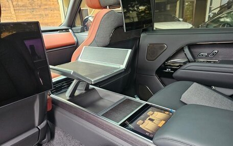 Land Rover Range Rover IV рестайлинг, 2025 год, 40 425 304 рублей, 23 фотография