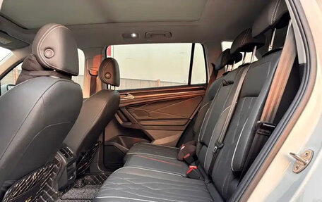 Volkswagen Tiguan II, 2022 год, 2 670 035 рублей, 11 фотография