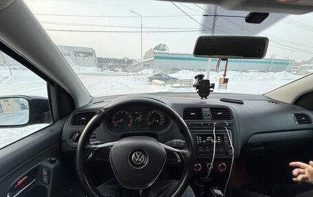 Volkswagen Polo VI (EU Market), 2017 год, 950 000 рублей, 1 фотография