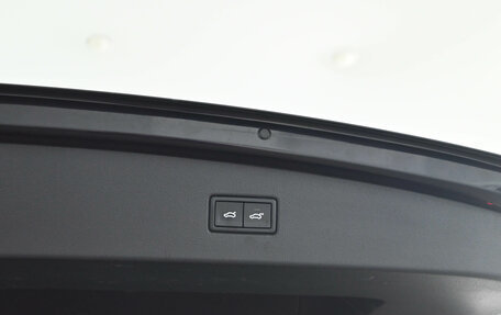 Volkswagen Tiguan II, 2018 год, 3 250 000 рублей, 13 фотография