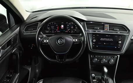 Volkswagen Tiguan II, 2018 год, 3 250 000 рублей, 14 фотография