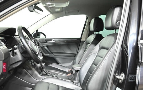 Volkswagen Tiguan II, 2018 год, 3 250 000 рублей, 20 фотография